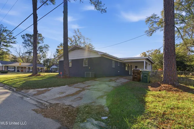 $109,000 | 1401 South 26th Avenue, Hattiesburg, MS 39402