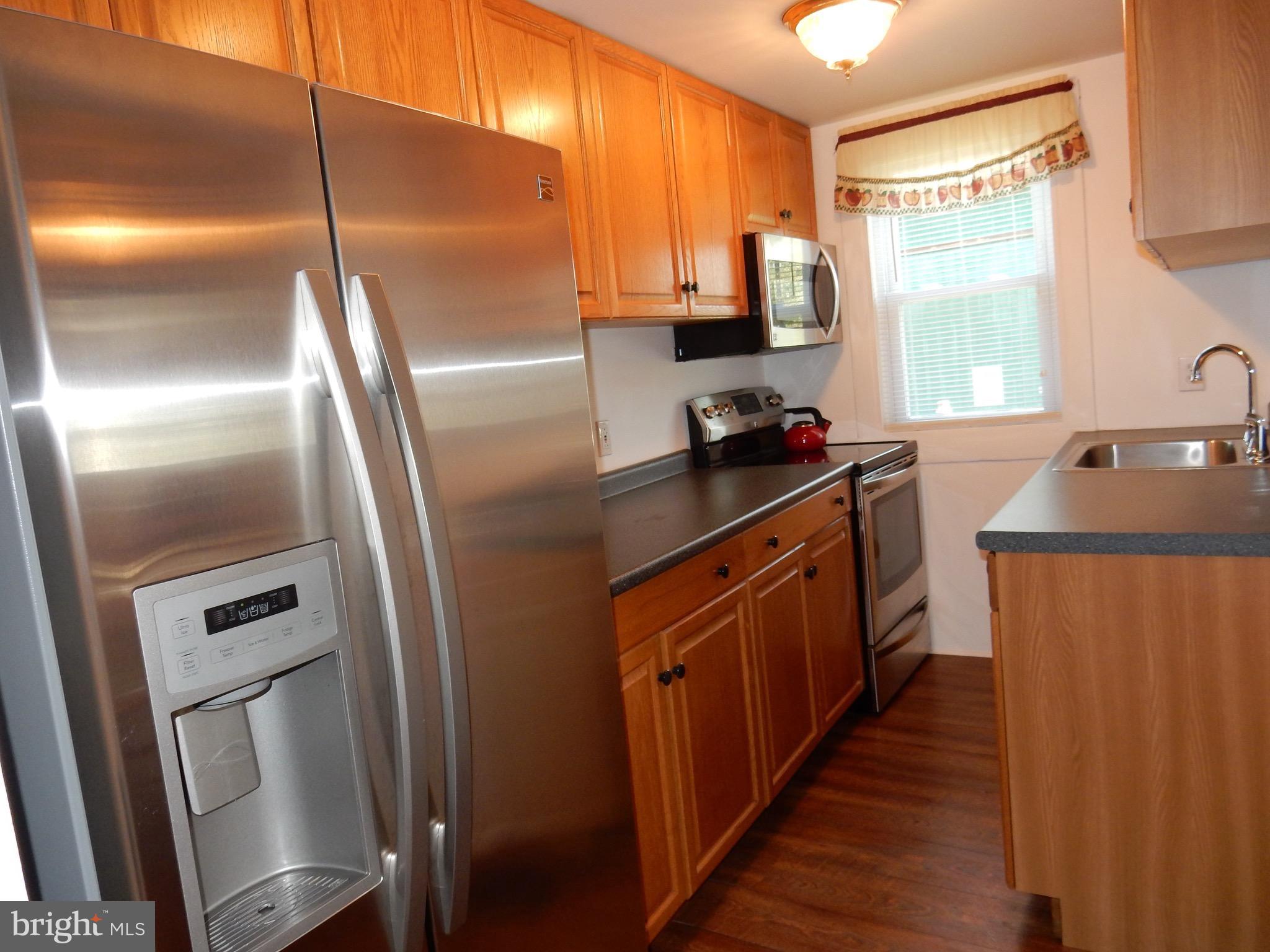 518 Riverside Road Baltimore, MD 21221 - Photo 4 of 14 Kitchen