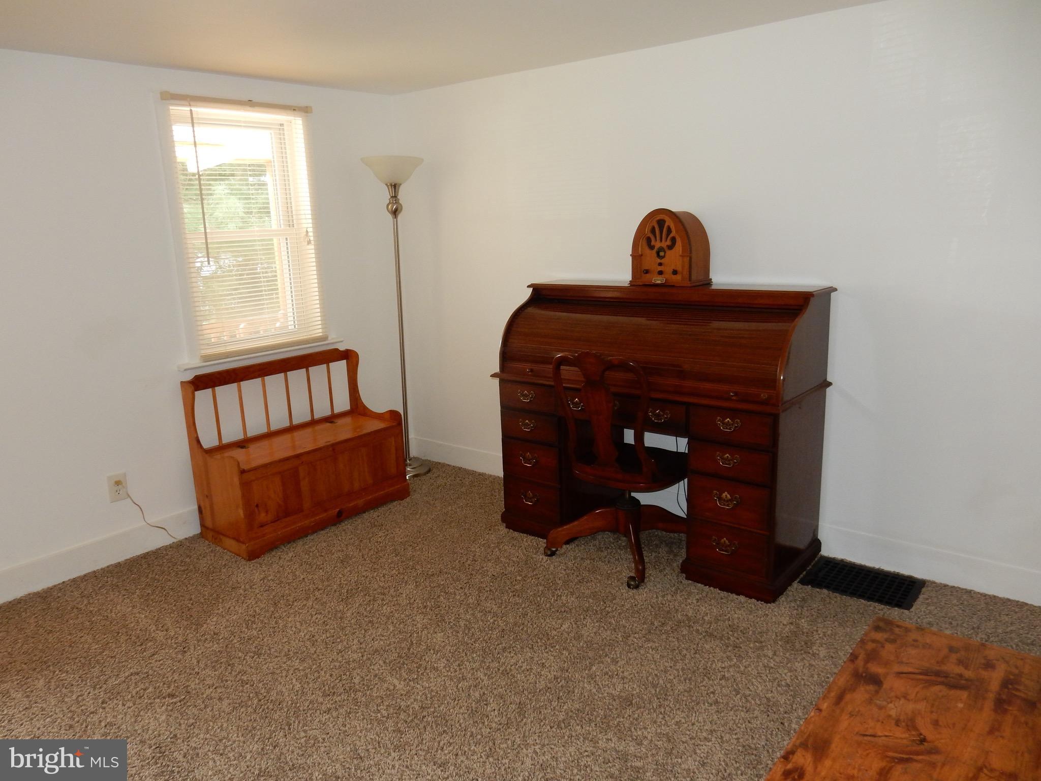 518 Riverside Road Baltimore, MD 21221 - Photo 8 of 14 Interior (General)