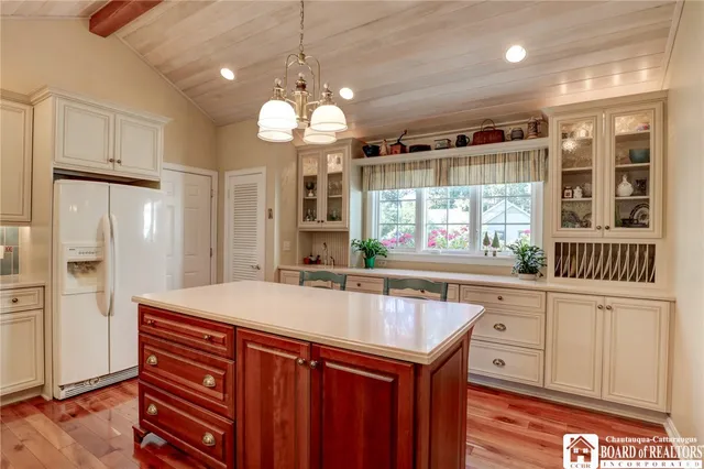 $425,000 | 8 Ivy Lane, Busti, NY 14750