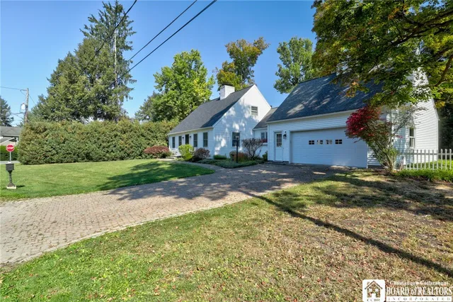 $425,000 | 8 Ivy Lane, Busti, NY 14750