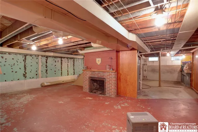 $425,000 | 8 Ivy Lane, Busti, NY 14750