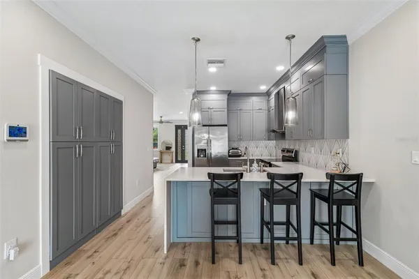 $560,000 | 1901 West Cluster Avenue, Tampa, FL 33604