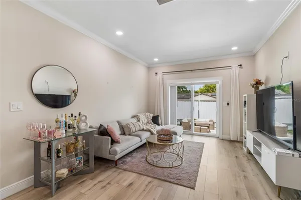 $560,000 | 1901 West Cluster Avenue, Tampa, FL 33604