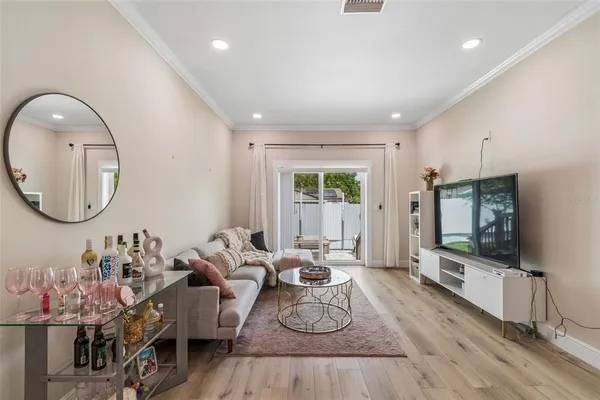 $560,000 | 1901 West Cluster Avenue, Tampa, FL 33604