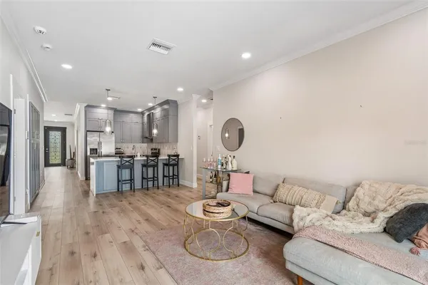 $560,000 | 1901 West Cluster Avenue, Tampa, FL 33604