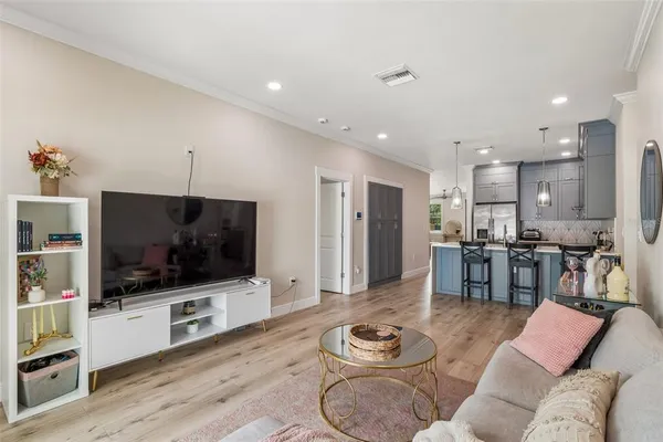$560,000 | 1901 West Cluster Avenue, Tampa, FL 33604