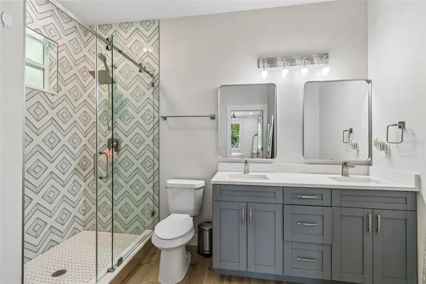 $560,000 | 1901 West Cluster Avenue, Tampa, FL 33604