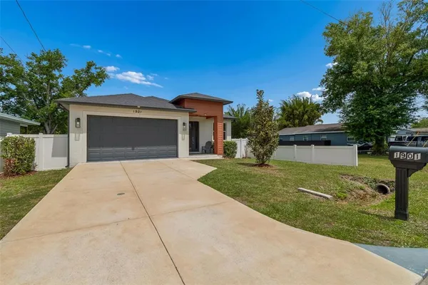 $560,000 | 1901 West Cluster Avenue, Tampa, FL 33604