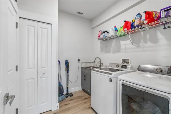 $560,000 | 1901 West Cluster Avenue, Tampa, FL 33604