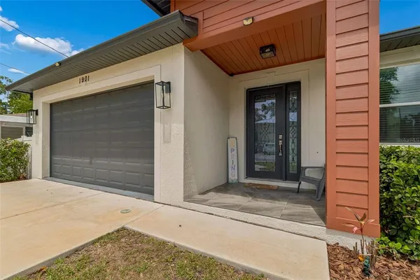 $560,000 | 1901 West Cluster Avenue, Tampa, FL 33604
