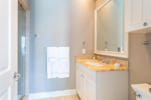 $10,000 | 2525 North Pearl Street, Unit 1105, Dallas, TX 75201