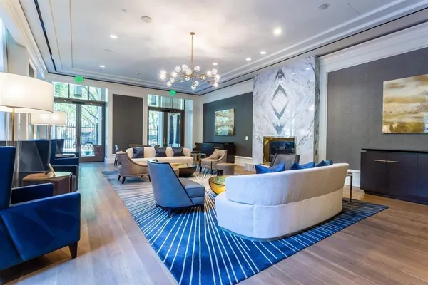 $10,000 | 2525 North Pearl Street, Unit 1105, Dallas, TX 75201