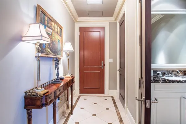 $10,000 | 2525 North Pearl Street, Unit 1105, Dallas, TX 75201