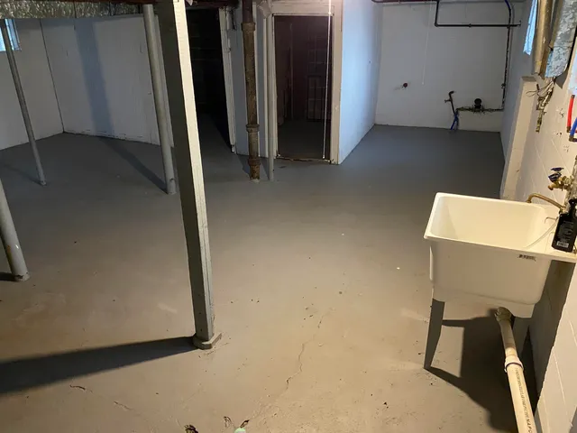 $1,200 | 36 Brighton Street, Highland Park, MI 48203