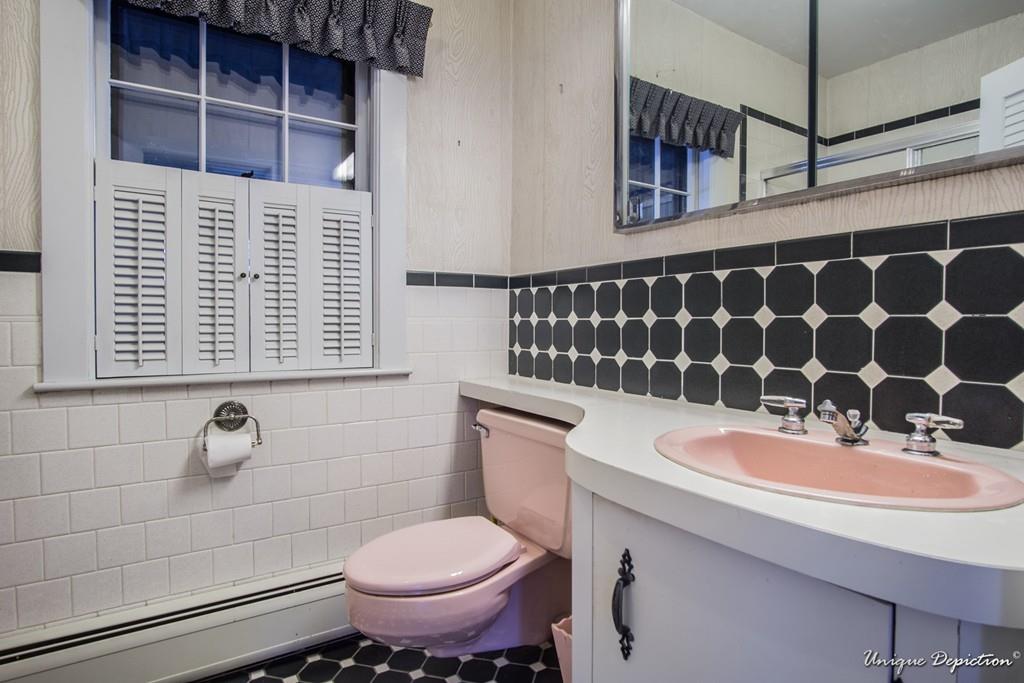 28 Hidden Way Andover, MA 01810 - Photo 8 of 40