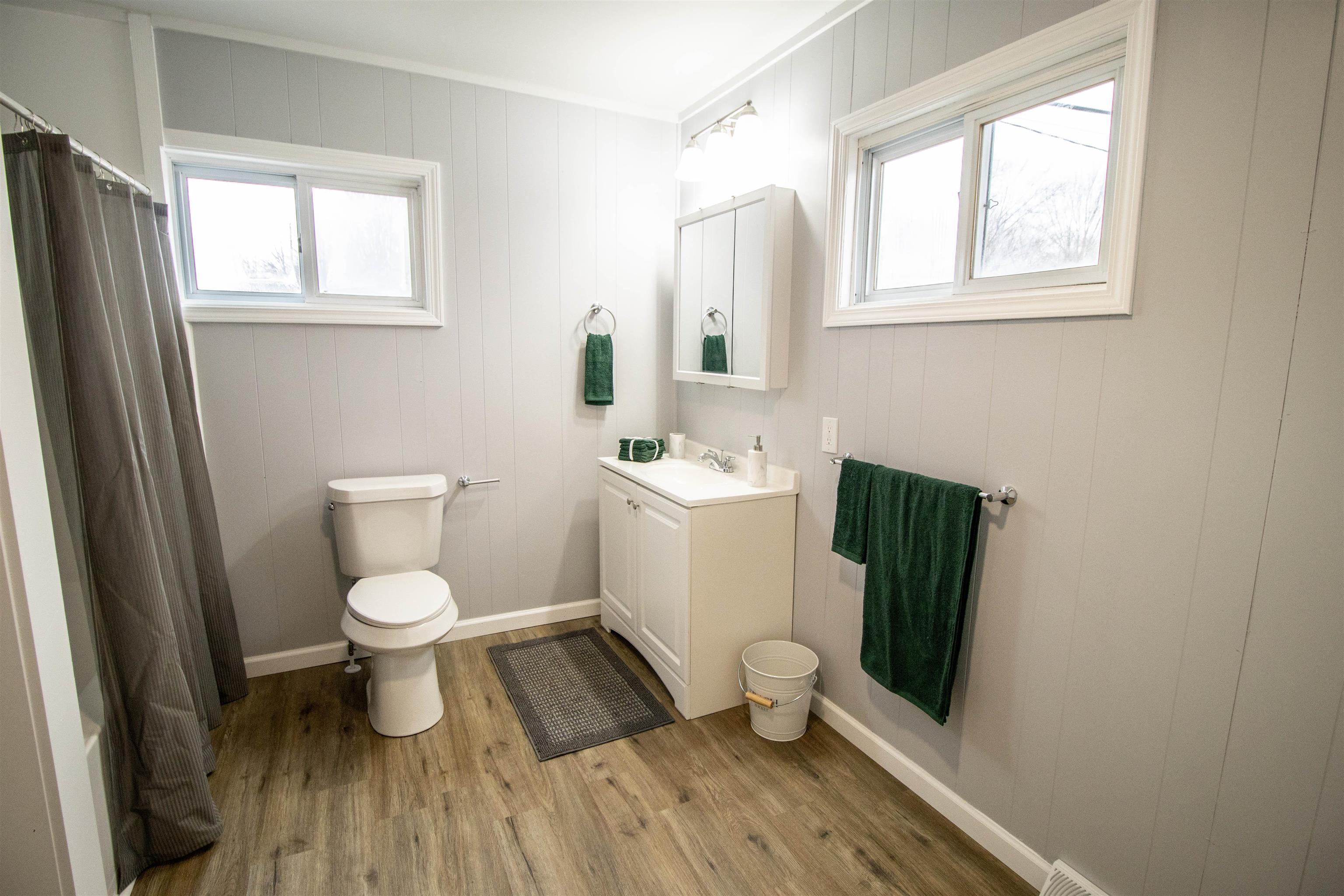 8554 North Clio Road Mount Morris, MI 48458 - Photo 9 of 38 50169565-cd2b3111-46a8-47f7-8543-78ceab969cc5.JPG