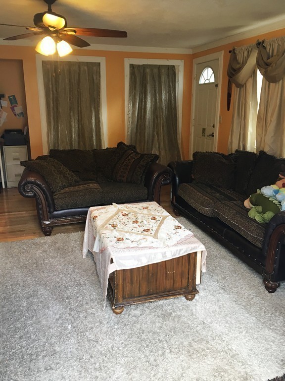 183 Walker Road Swampscott, MA 01907 - Photo 14 of 24 Gallery Image 14