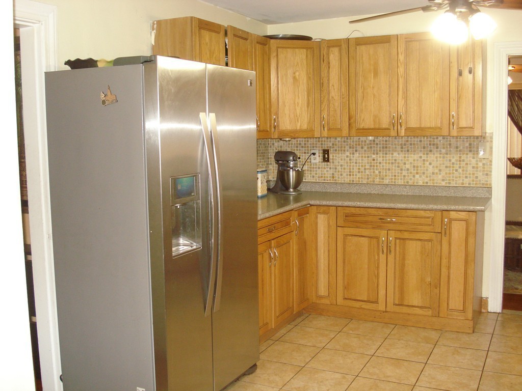 183 Walker Road Swampscott, MA 01907 - Photo 8 of 24 Gallery Image 8