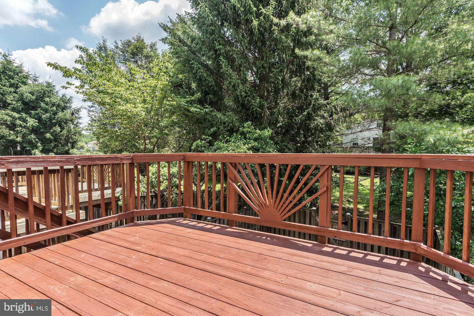 4685 Columbia Road Ellicott City, MD 21042 - Photo 26 of 32 Deck
