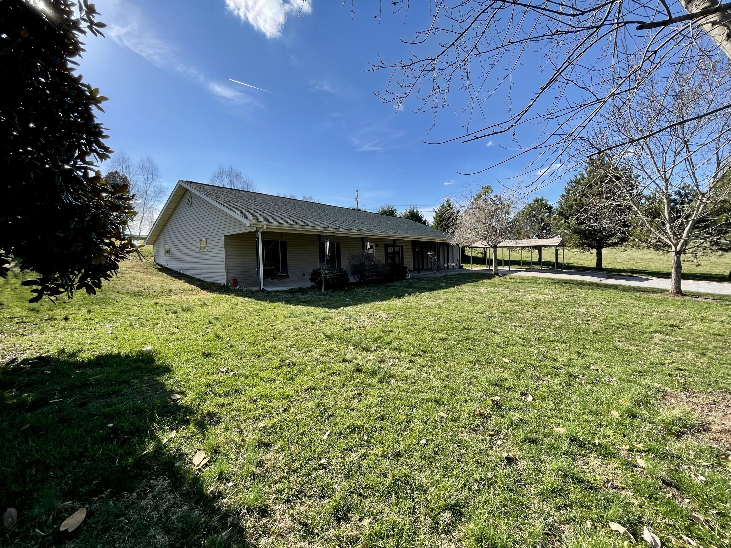 379 Stringer Road Somerset, KY 42503 - Photo 3 of 33 205423F6-218B-41D9-A3B9-427A46A5DE7A
