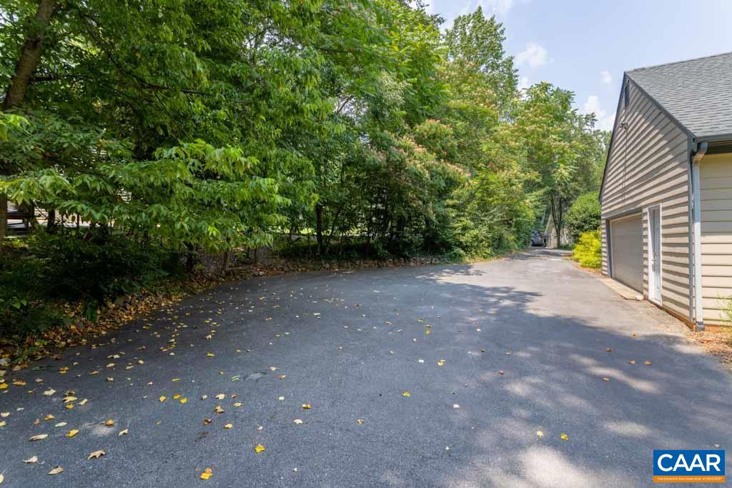 362 Squirrel Path Charlottesville, VA 22901 - Photo 46 of 50 Gallery Image 46