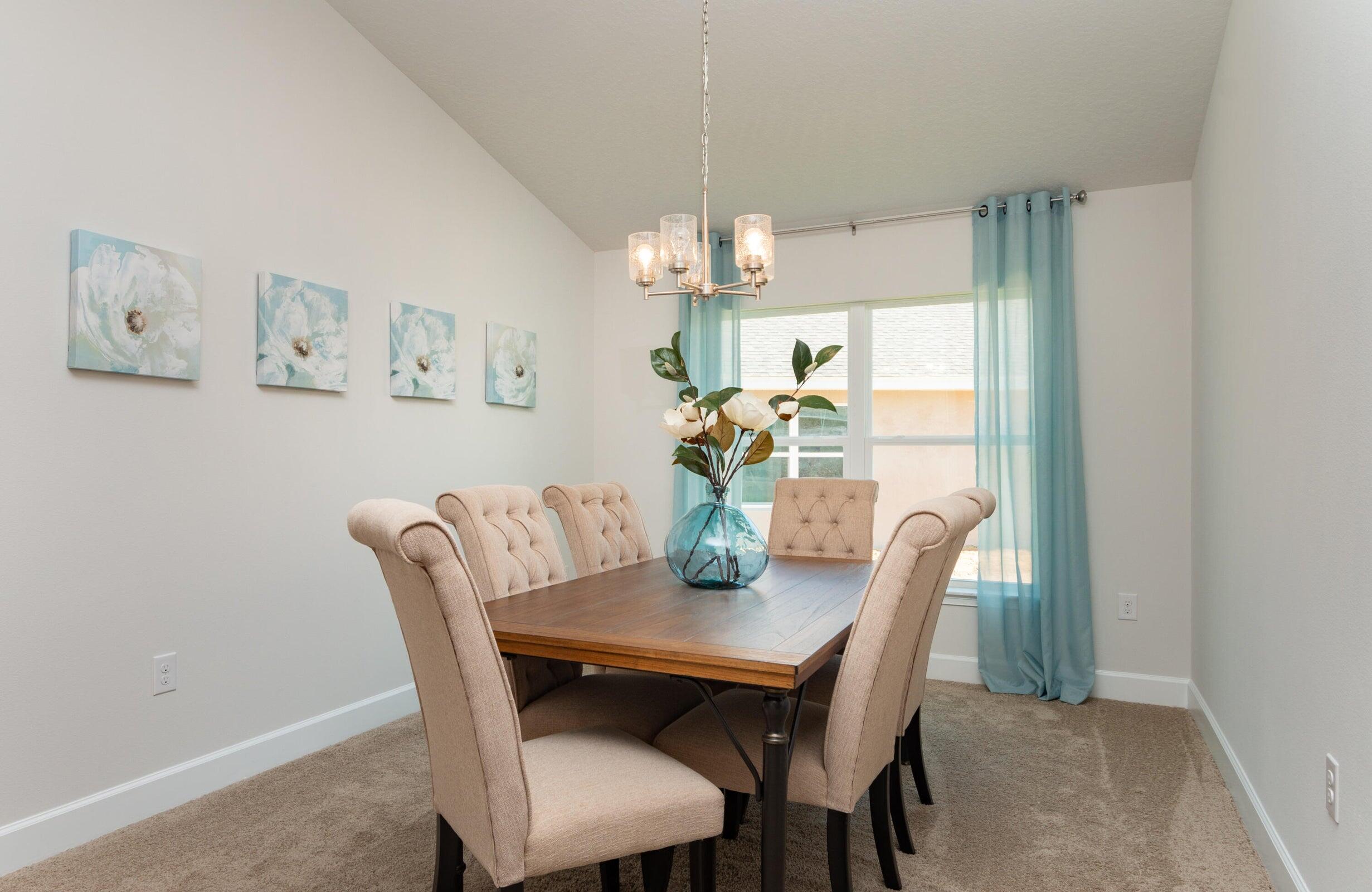 472 Ward Road Southwest Palm Bay, FL 32908 - Photo 6 of 20 dining area