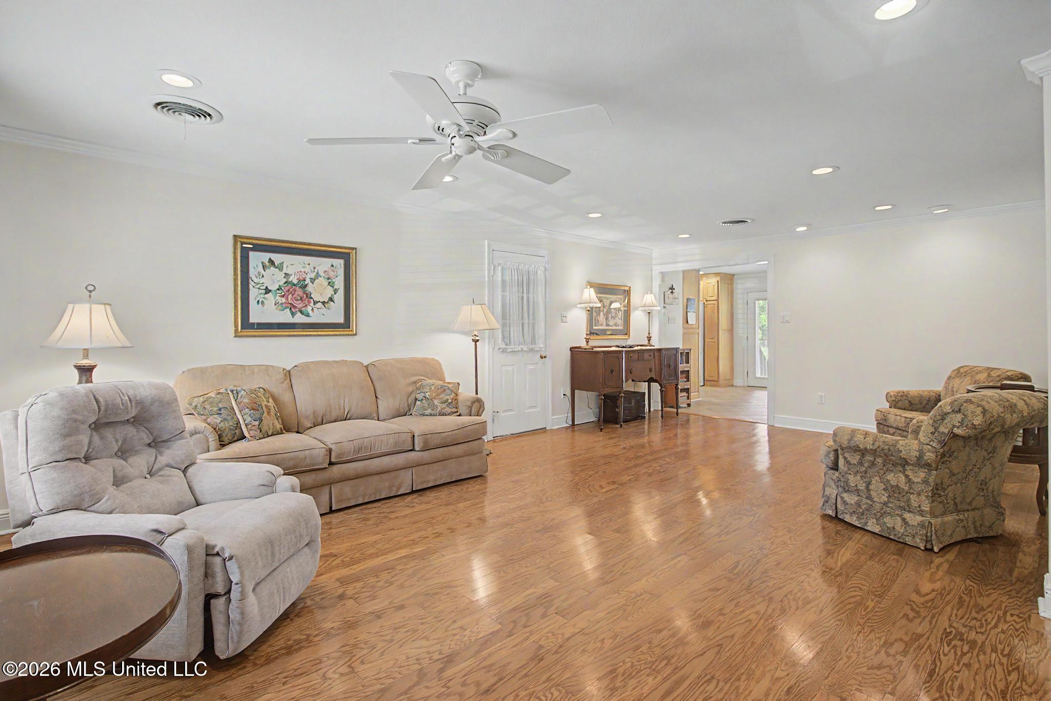 220 Old Pass Road West Long Beach, MS 39560 - Photo 8 of 25 8