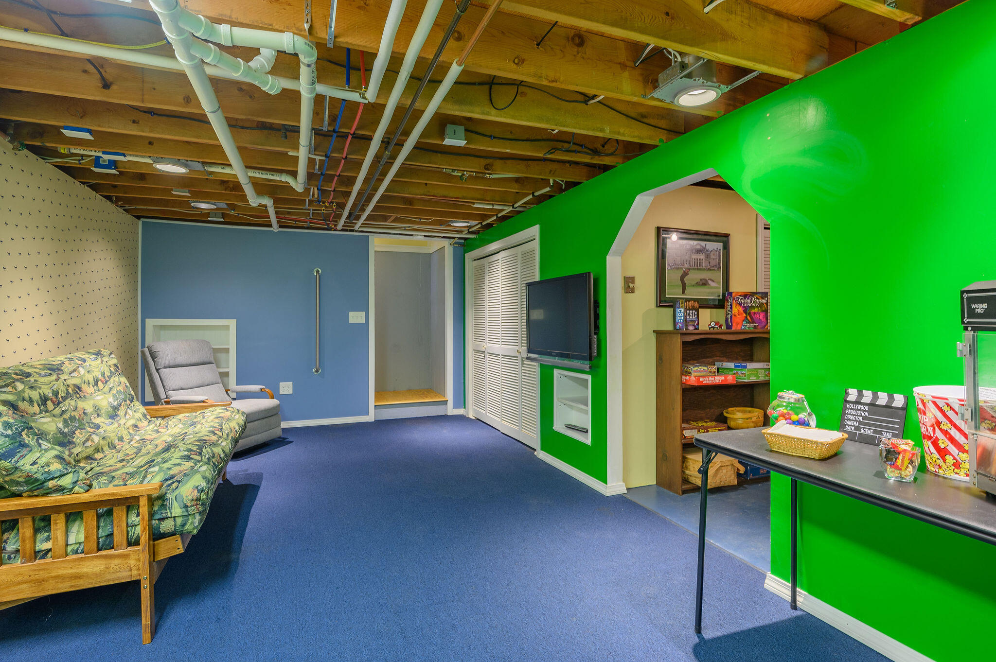 256 Buckskin Path Centerville, MA 02632 - Photo 27 of 38 a view of room with window