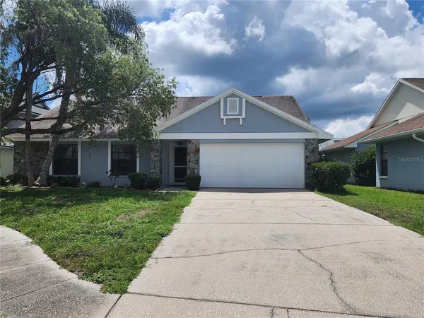 $2,095 | 1904 Firethorn Court, Brandon, FL 33511