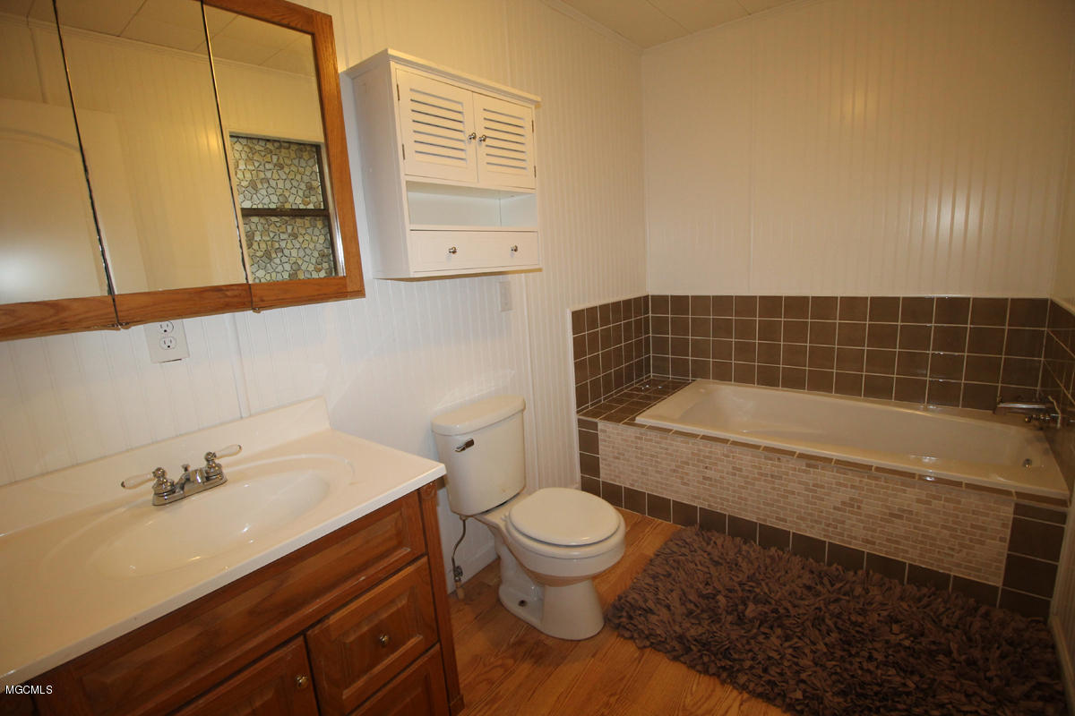 2174 Cooks Corner Road Lucedale, MS 39452 - Photo 16 of 32 Master Bath