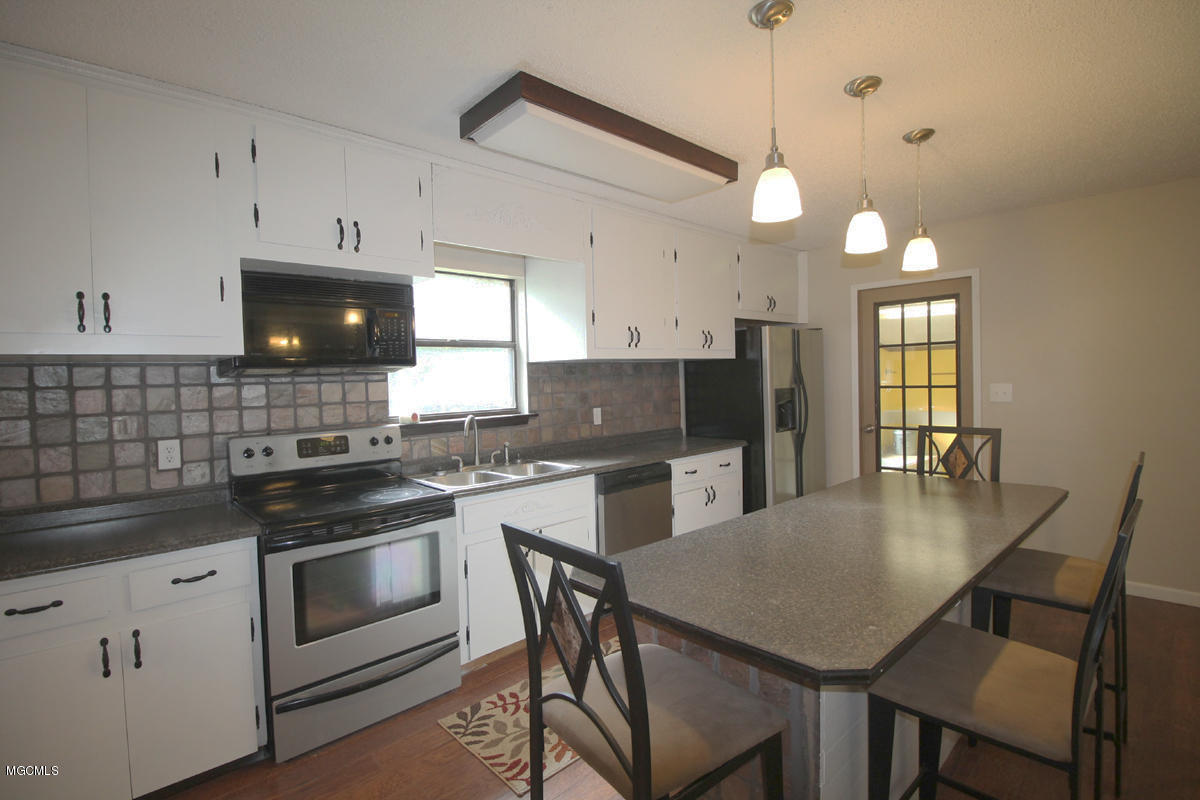 2174 Cooks Corner Road Lucedale, MS 39452 - Photo 7 of 32 Kitchen