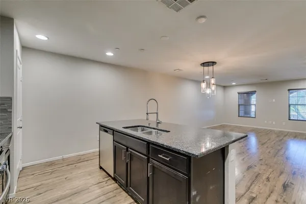 $2,200 | 3009 Camino Sereno Avenue, Henderson, NV 89044