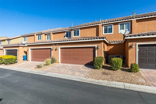 $2,200 | 3009 Camino Sereno Avenue, Henderson, NV 89044