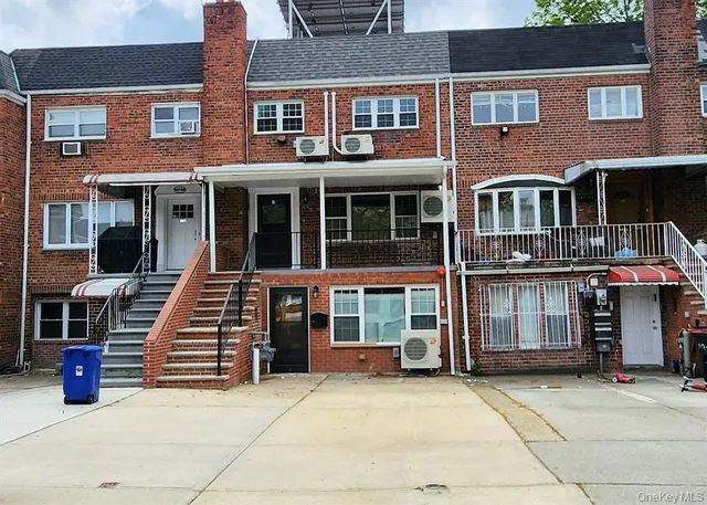 $1,750,000 | 147-48 76th Road | Kew Gardens Hills