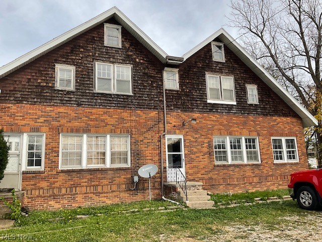 1659 Krumroy Road Akron, OH 44306 - Photo 1 of 23