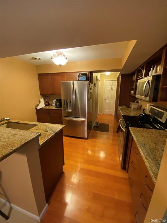 1625 Huntington Park, Unit 39 Rochester Hills, MI 48309 - Photo 8 of 21