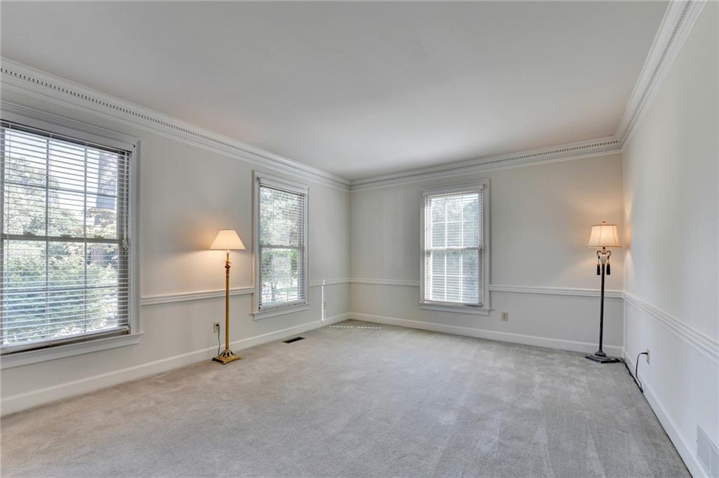 2859 Village Court Gainesville, GA 30506 - Photo 8 of 27