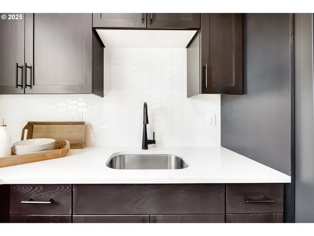 $1,071,900 | Undisclosed Address, Camas, WA 98607