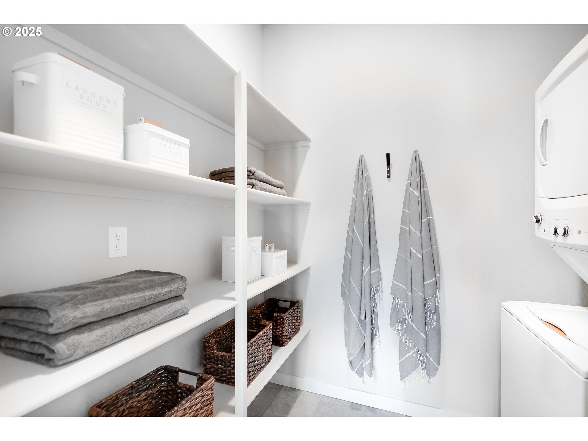 Undisclosed Address Camas, WA 98607 - Photo 31 of 48 a view of entryway and hall