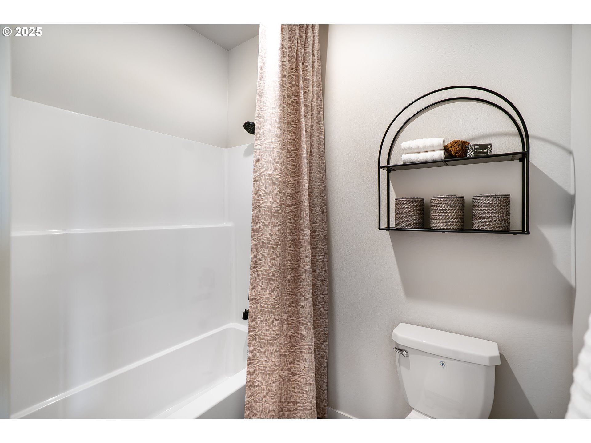 Undisclosed Address Camas, WA 98607 - Photo 42 of 48 a en suite bathroom with a sink and a bathtub