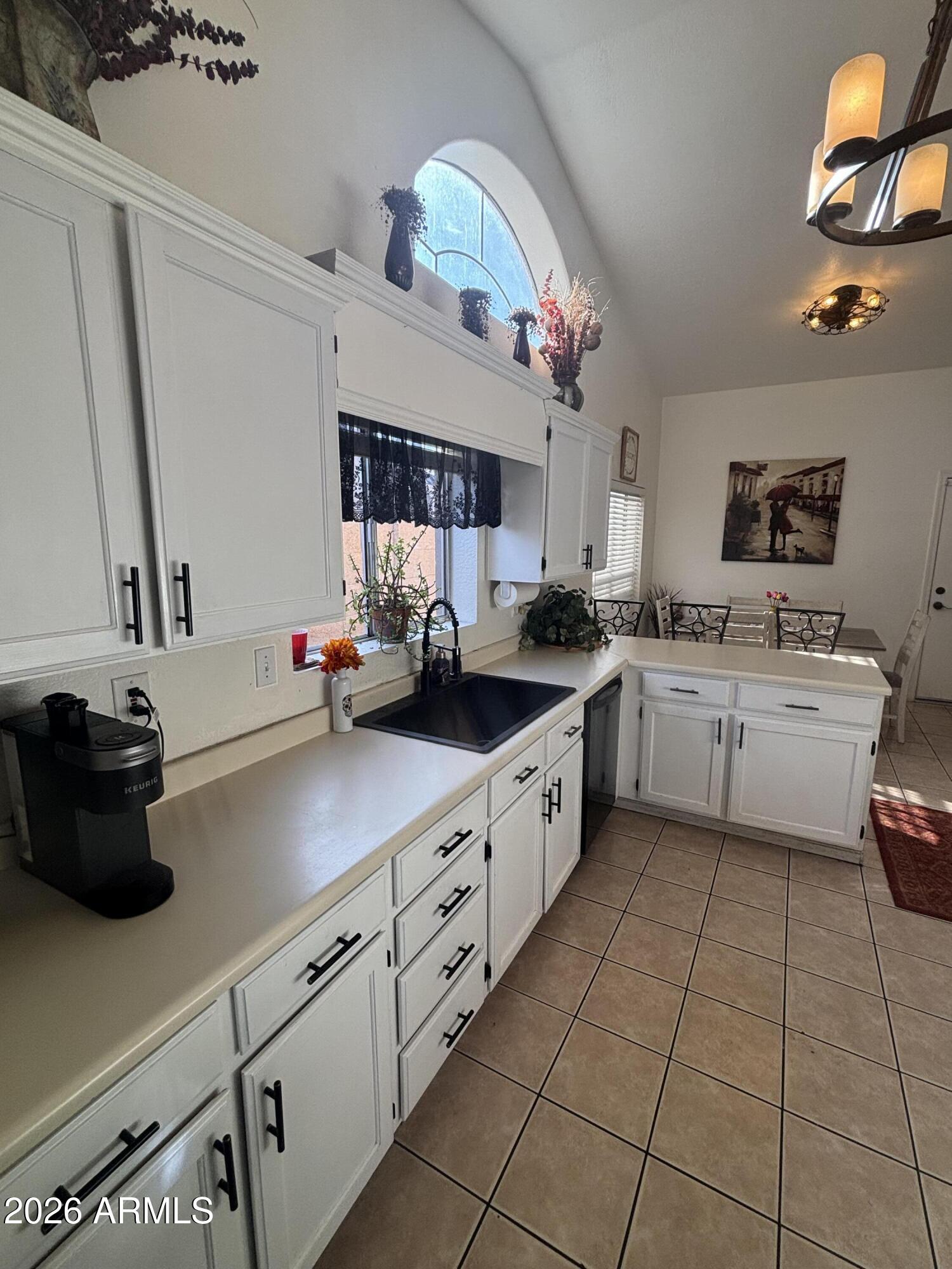 9002 West Coronado Road Phoenix, AZ 85037 - Photo 10 of 48 IMG_8074