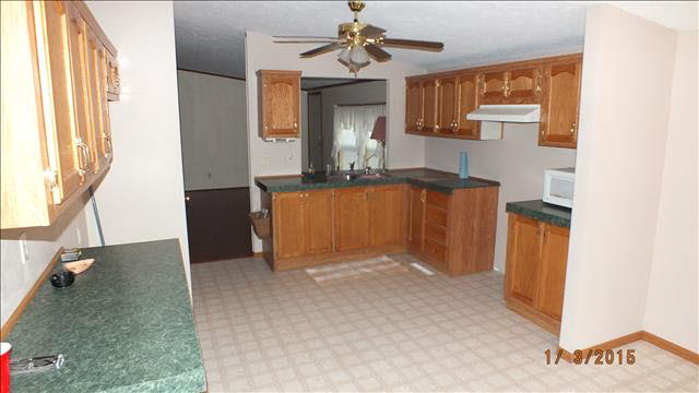 6999 Geiger Road Temperance, MI 48182 - Photo 7 of 13 kitchen