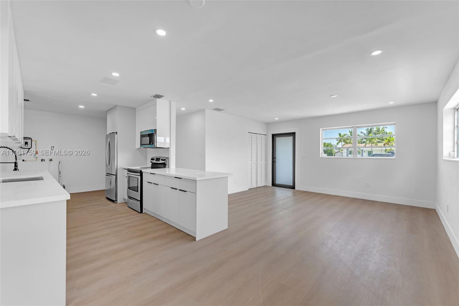 11711 Southwest 181st Terrace Miami, FL 33177 - Photo 8 of 35