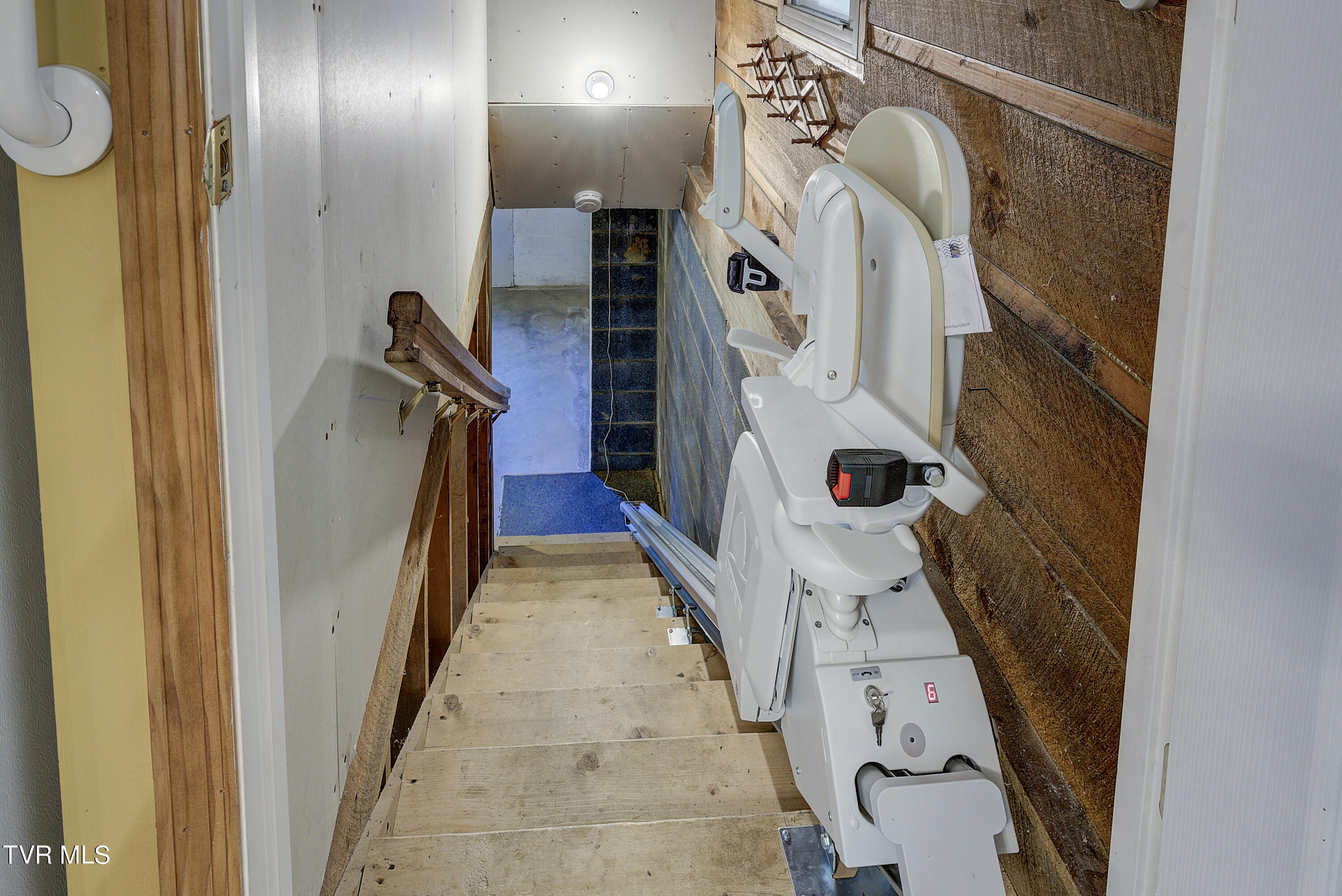 288 Roaring Creek Road Chuckey, TN 37641 - Photo 42 of 47 roaring-19