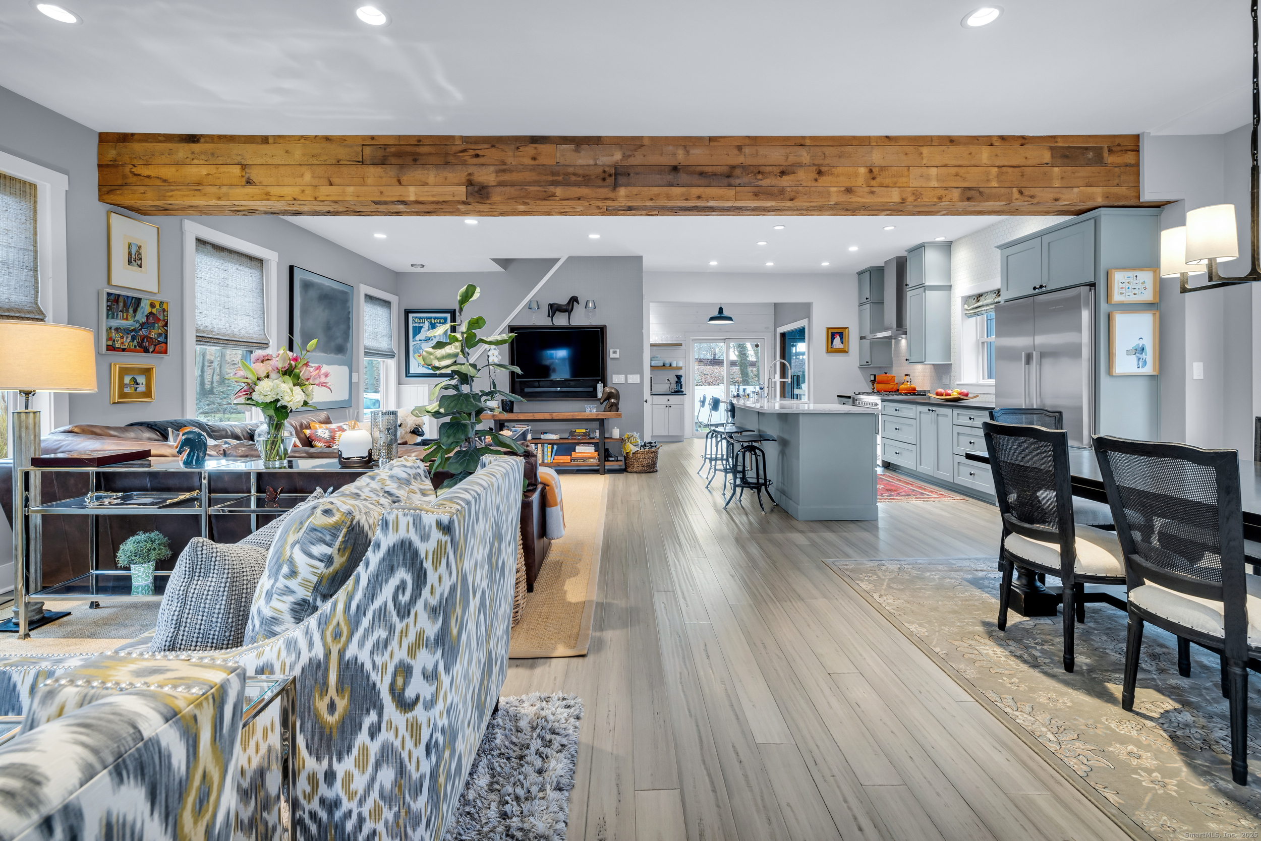 285 Old Whitfield Street Guilford, CT 06437 - Photo 6 of 40 A beautiful exposed beam, along with a generous open space ideal for dining, relaxing, and entertaining.