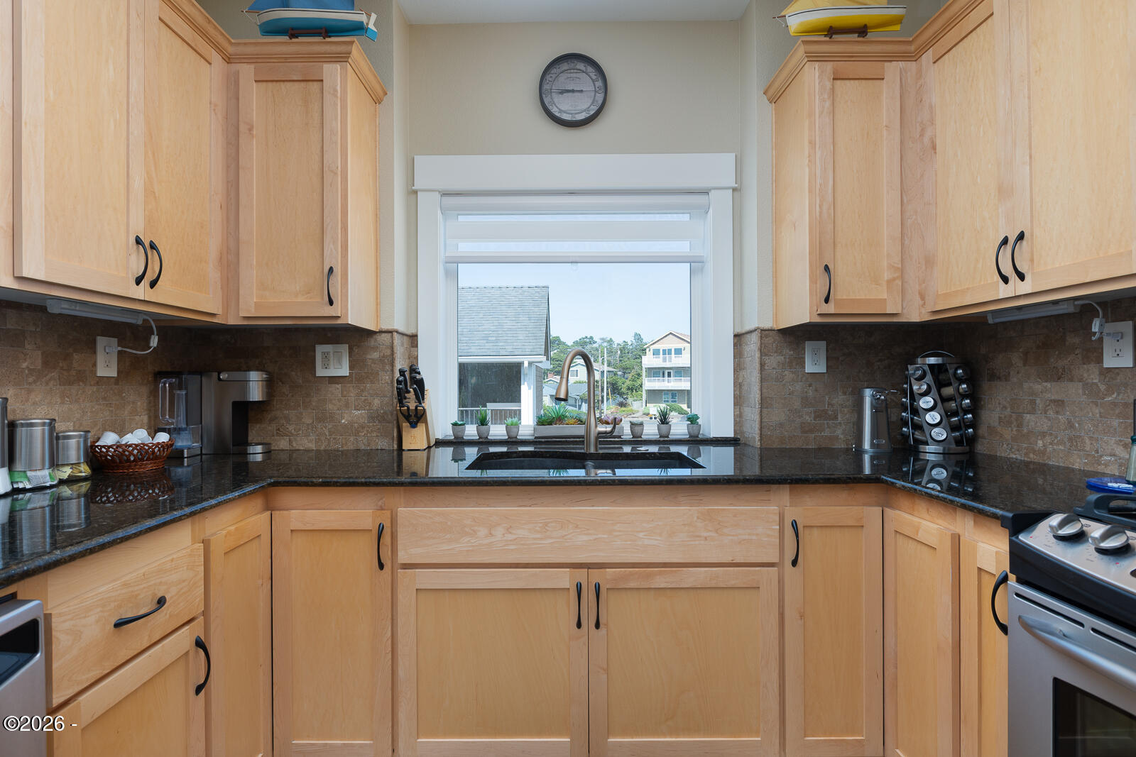 1125 Northwest Spring Street, Unit A303 Newport, OR 97365 - Photo 10 of 31