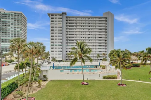 $385,000 | 1900 South Ocean Drive, Unit 301, Fort Lauderdale, FL 33316