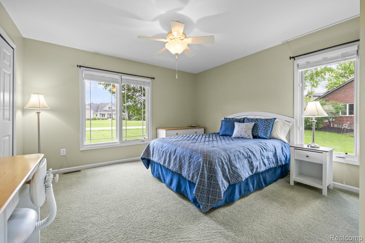 1131 Thorn Ridge Drive Howell, MI 48843 - Photo 20 of 47 24_1131_Thorn_Ridge_Dr25_mls.jpg