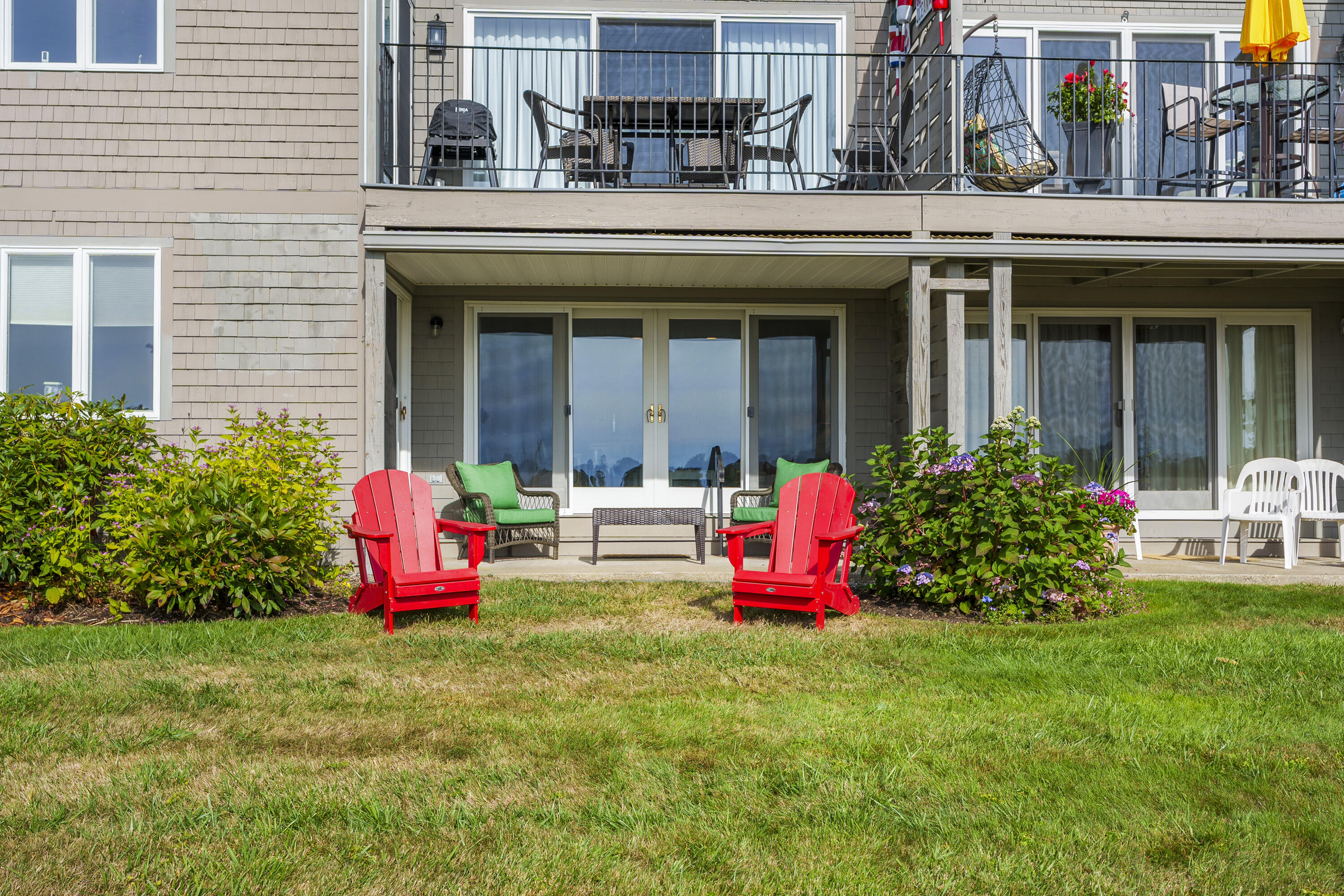 19 Port View Lane, Unit 19 Kennebunk, ME 04043 - Photo 3 of 26 116_19 Port View Ln_Morneau Studios_Prin